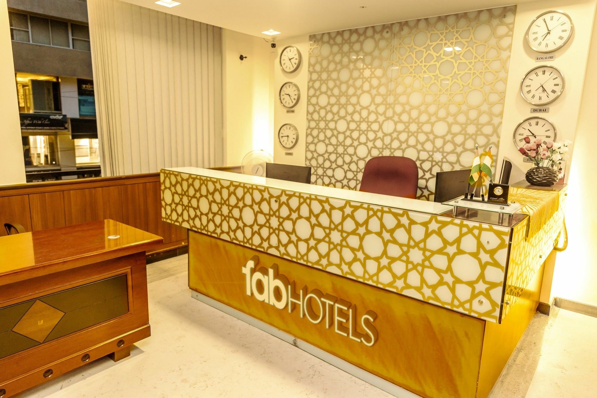 Fabhotel Oriental Suites Mg Road بنغالور المظهر الخارجي الصورة